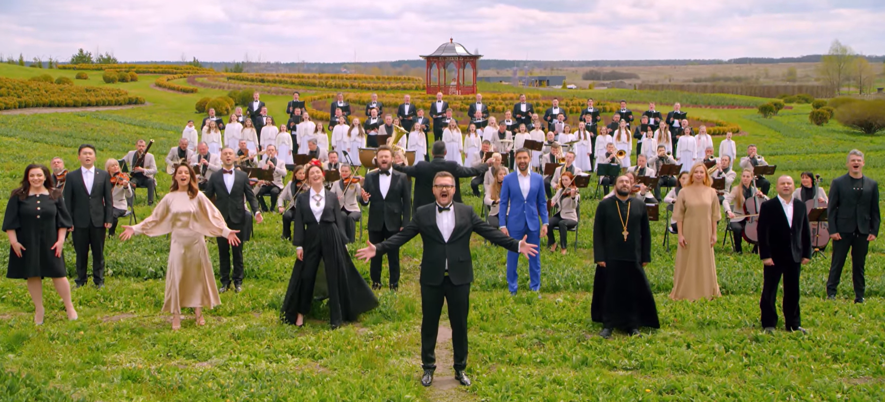 Пономарьов записав із зірками унікальний піснеспів "Христос Воскрес" 12 мовами (відео)