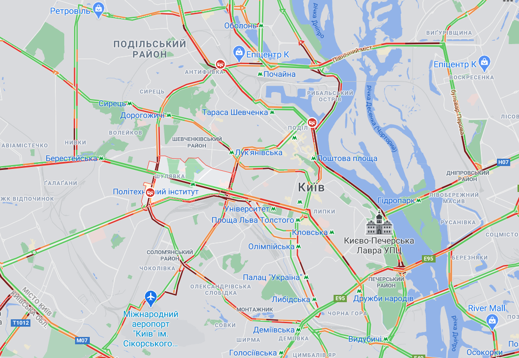 Снегопады уже в Киеве. Водителей просят не ездить на авто