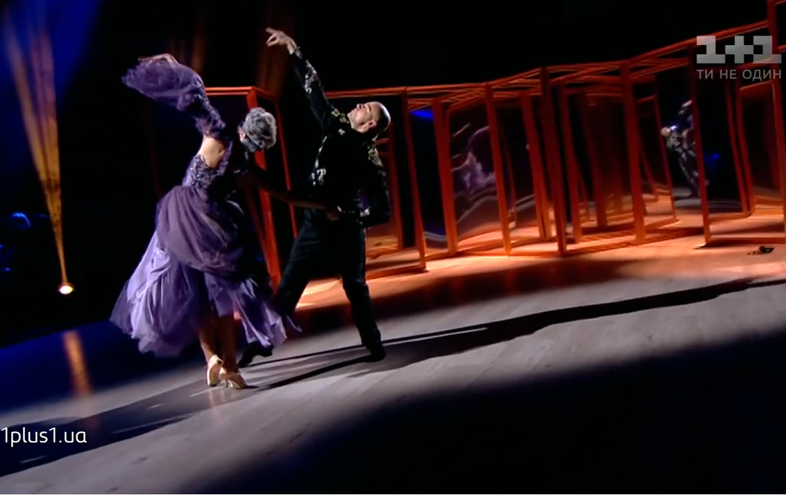 На проекте Танцы со звездами еще одна участница получила травму