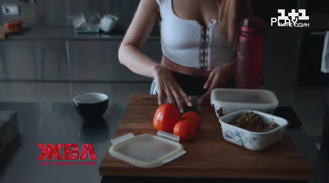 Тина Кароль раскрыла свой рацион и показала, как готовит еду: это очень вкусно!