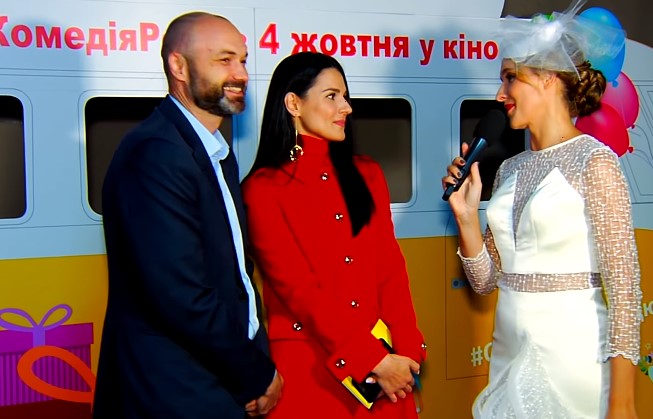 "Вот это начались сюрпризы": Ефросинина рассказала, как с супругом отпраздновала 15-ю годовщину свадьбы