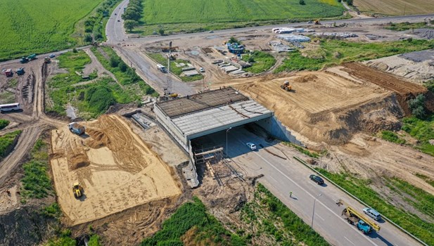 На будівництві об'їзної Дніпра задіяні 200 людей і 100 одиниць техніки, - ОДА