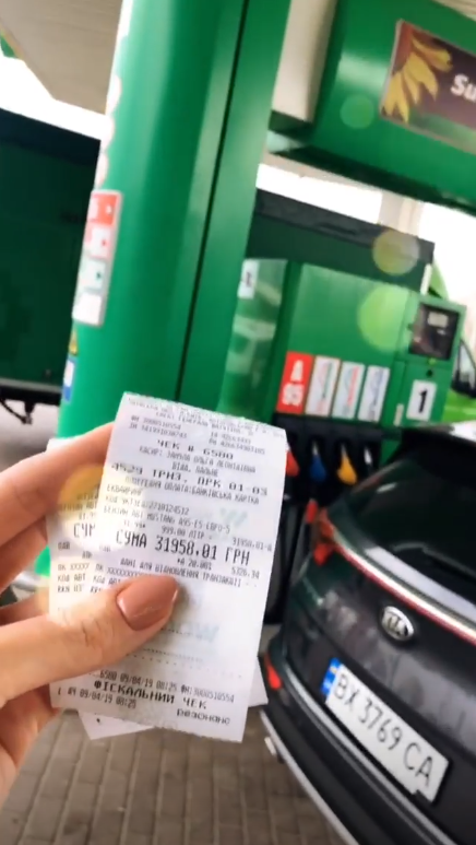 Лохонулася з самого ранку: Лесю Нікітюк "кинули" на шалені гроші (відео)