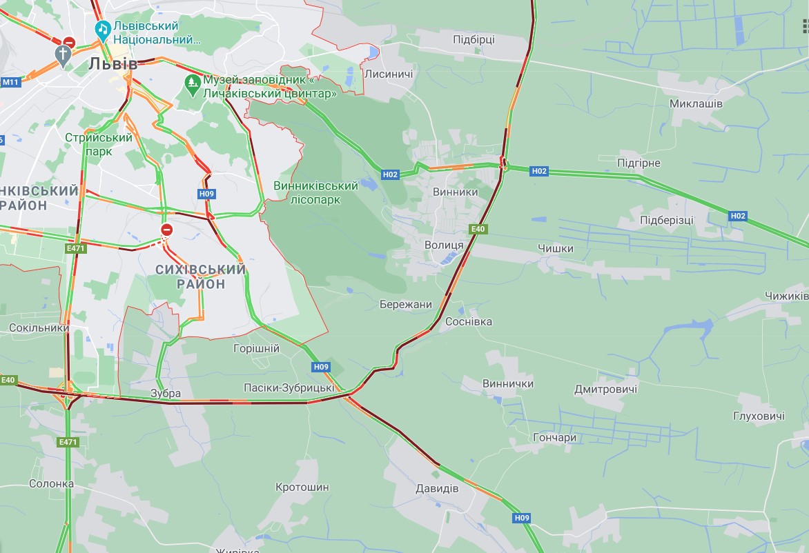 На трасі "Київ-Чоп" сталася масштабна ДТП: зіткнулися 6 автомобілів