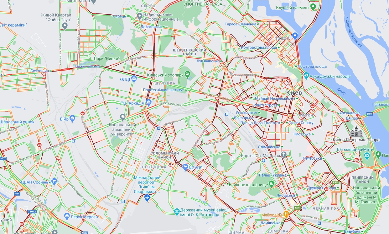 Киев перед Рождеством остановился в пробках: карта