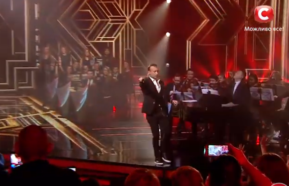 Судья Х-фактор спел свой хит в прямом эфире шоу