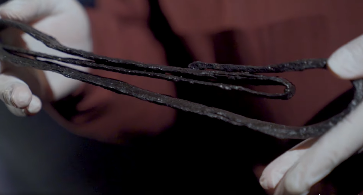 Під Львовом знайшли меч, якому понад 1500 років: що відомо про унікальний артефакт (відео)