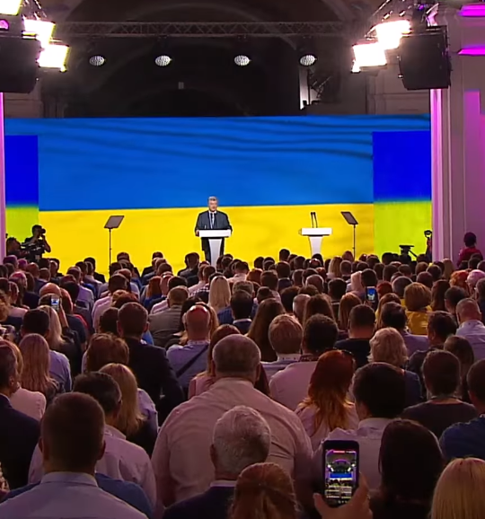 Тролль уровня 100500: Порошенко &quot;взорвал&quot; сеть ответом по &quot;языковому закону&quot; (видео)