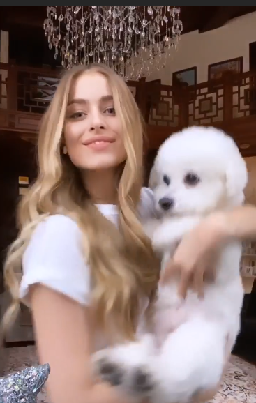 Внучка Ротару примчала із США до Києва у важливій справі: стала відома причина