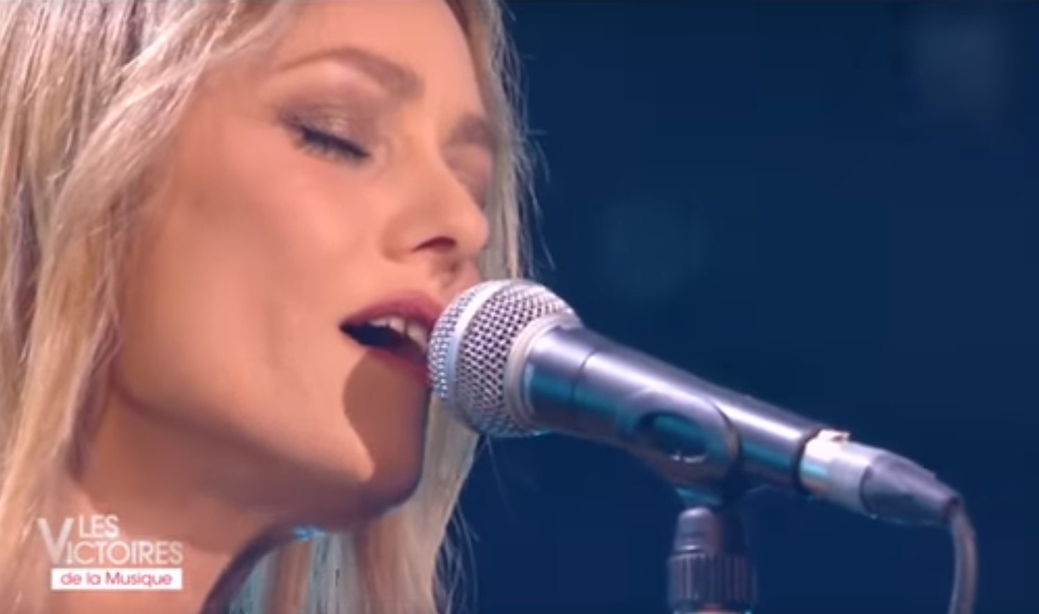 Справжній хіт: чуттєва пісня Ванесси Параді про Київ підкорила мережу