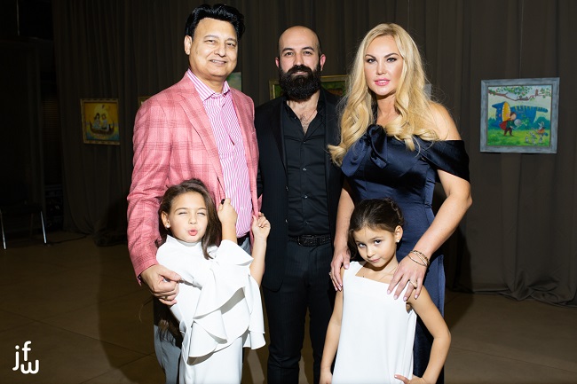 Украинская певица-миллионерша пришла на детскую неделю моды (фото)