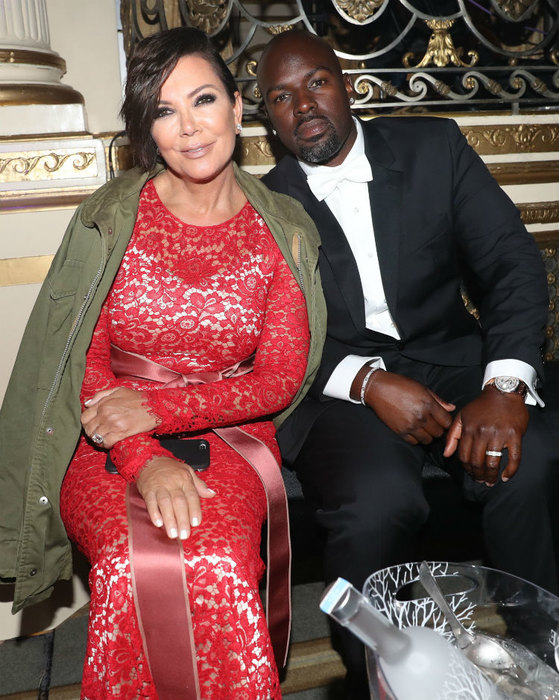 61-річна мама Кім Кардашьян виходить заміж за 36-річного коханця