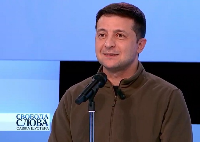 Зеленський у Шустера вибачився за свій зовнішній вигляд: відразу з літака