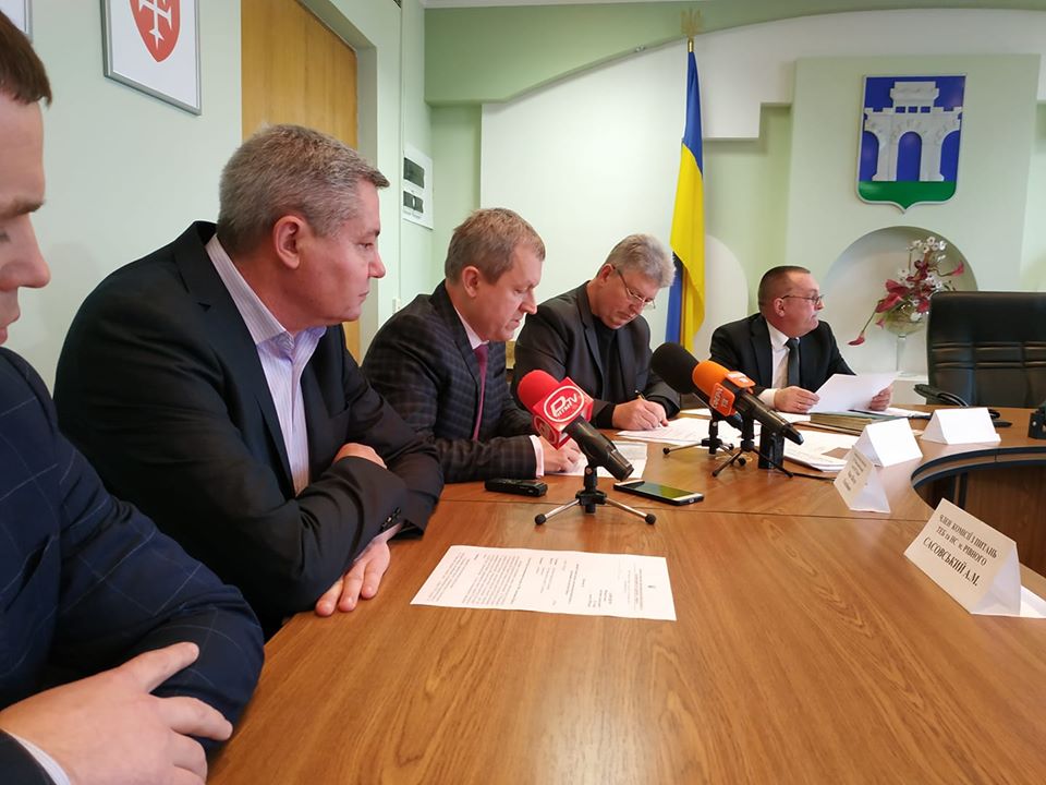 В школах Ровно продлили карантин