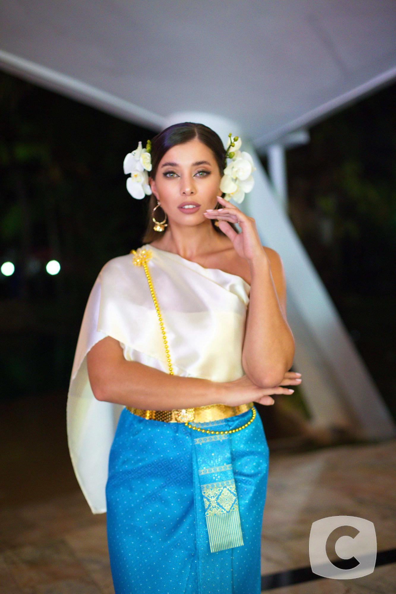 Принцессы Таиланда: участницы Холостяк-10 поразили образами на Церемонии роз (ФОТО)