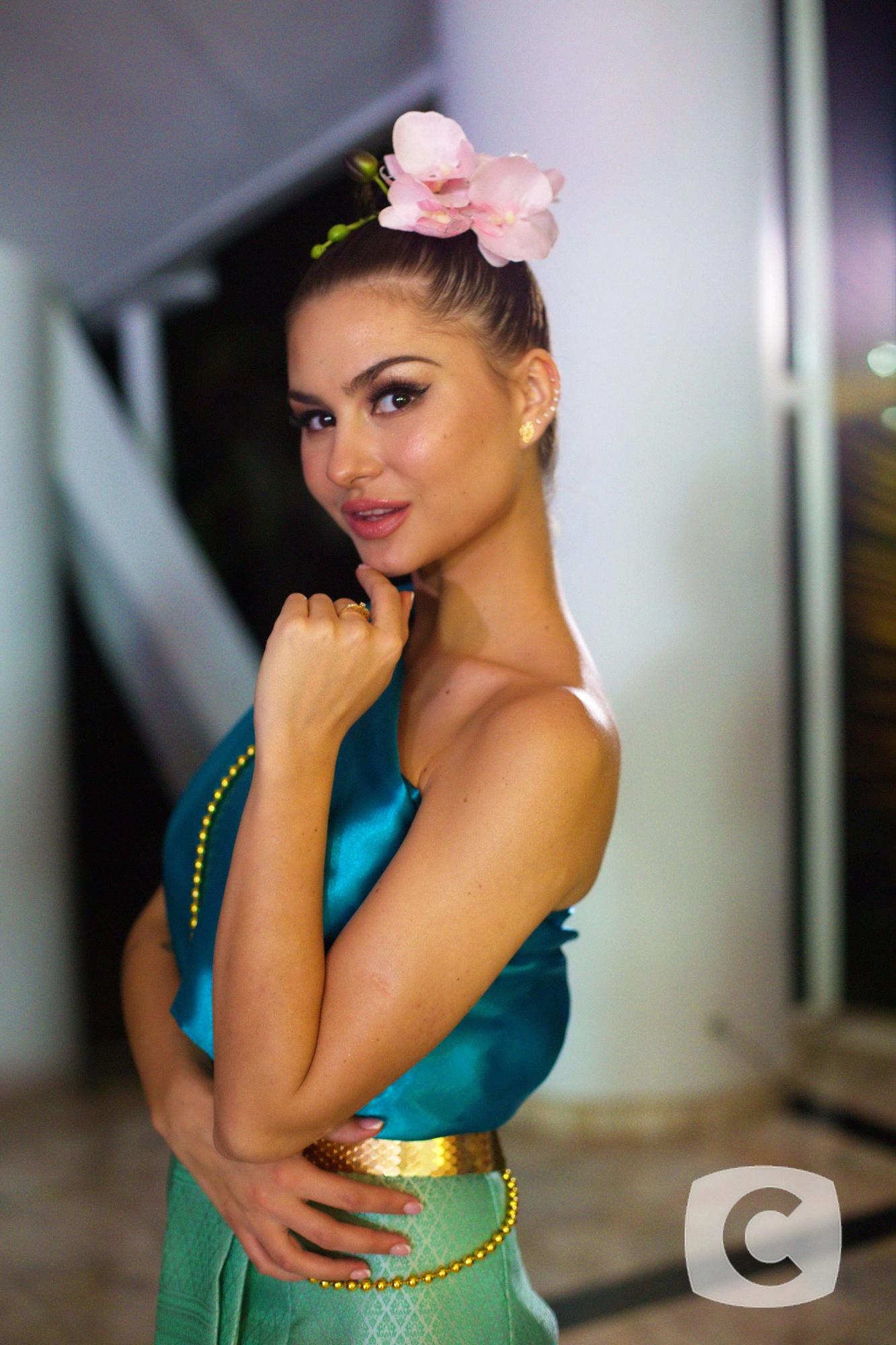 Принцессы Таиланда: участницы Холостяк-10 поразили образами на Церемонии роз (ФОТО)