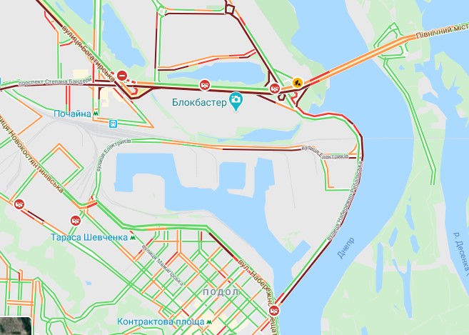 ДТП, затори, обмеження руху: наслідки зливи в Києві