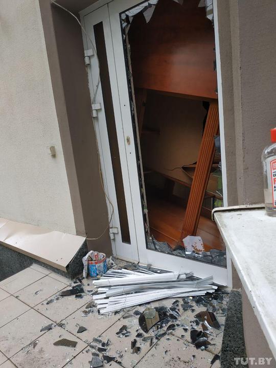 У Білорусі невідомі напали на посольство Лівії, постраждав дипломат