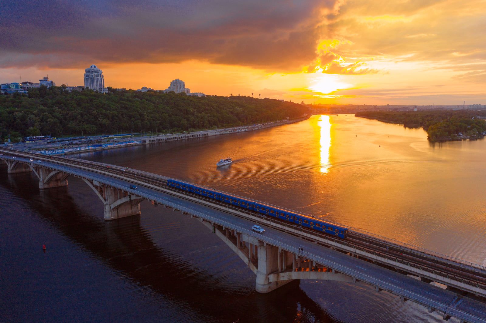 У метро Києва назвали найбільш завантажені станції