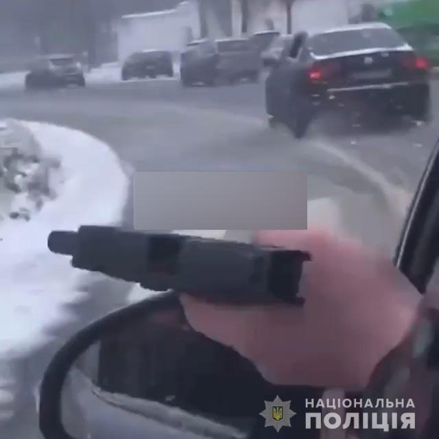 В центре Полтавы устроили стрельбу в честь свадьбы сестры участника резонансной перестрелки (видео)