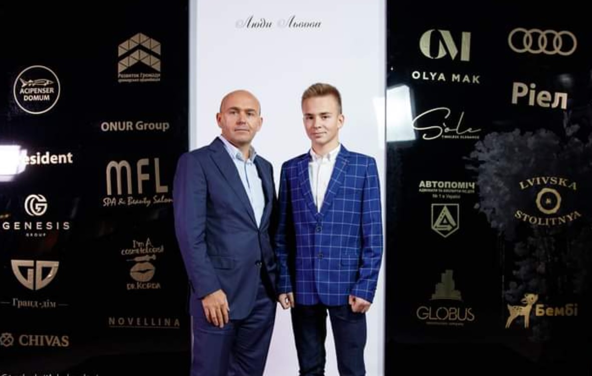 Во Львове ученик 9-го класса &quot;лихачил&quot; на авто ночью: стало известно, чей это сын