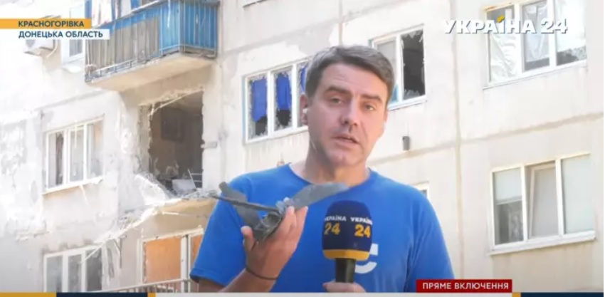 Російські бойовики обстріляли житловий будинок на Донбасі: його просто знесло