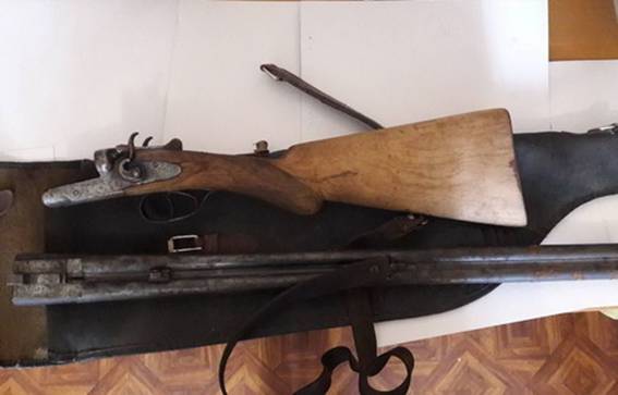 Жителька Ужгородського району добровільно здала поліції рушницю