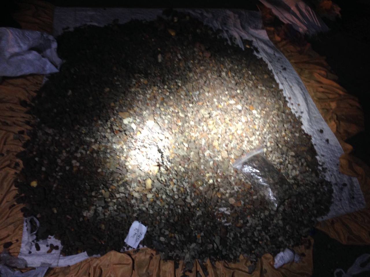 У Києві правоохоронці вилучили 118 кг бурштину