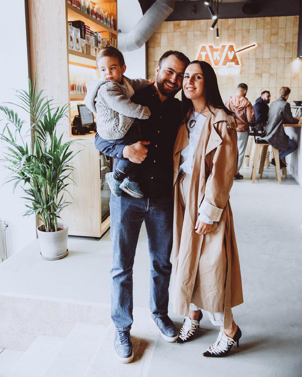 Няшные милашные! Джамала восхитила сеть новыми семейными фото