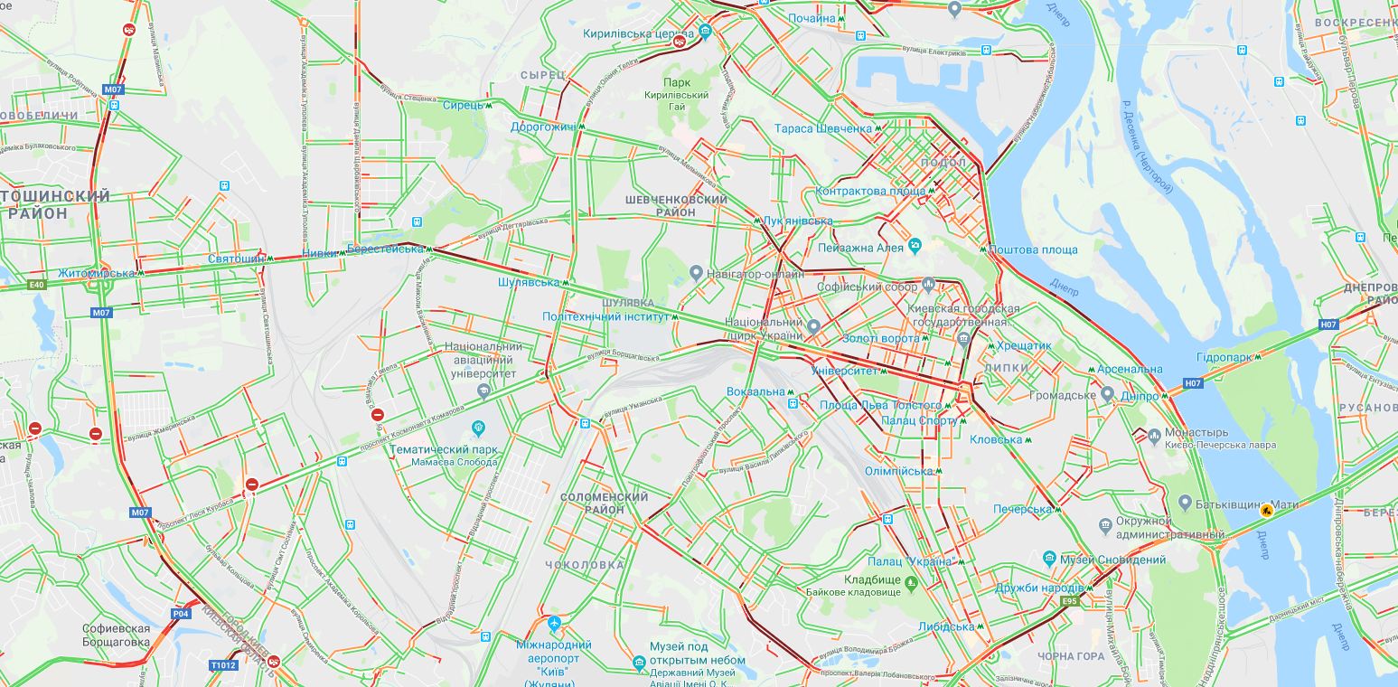 У Києві утворилися численні затори на дорогах