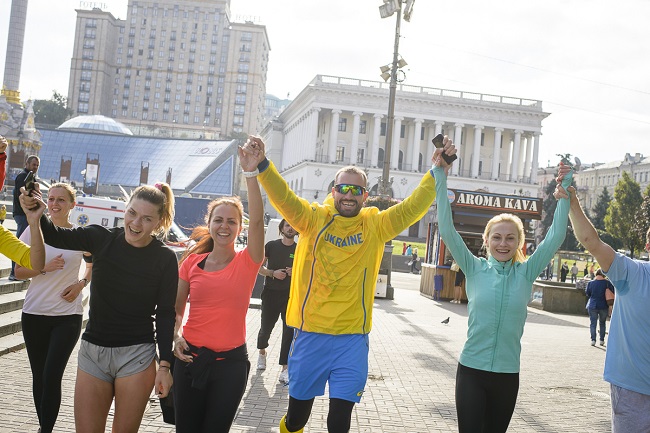 15 фондів збирають благодійні кошти завдяки &quot;добрим бігунам&quot; 9-го Київського марафону