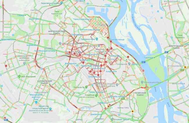 У центрі Києва утворилися затори