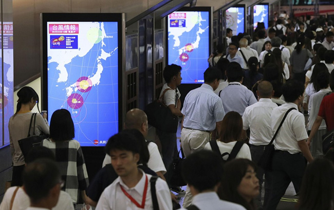 В Японии из-за тайфуна отменили более 600 авиарейсов