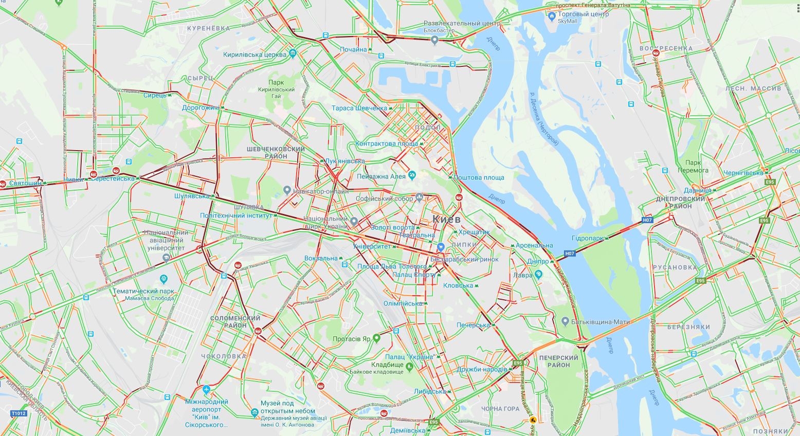 На дорогах Києва утворилися численні затори