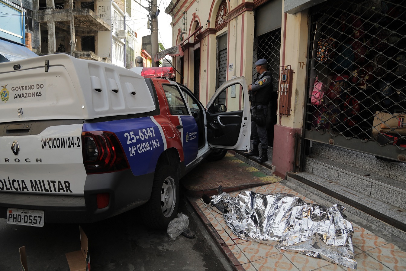 &quot;Світ навиворіт&quot;: Дмитро Комаров влився в наркотрафік в Бразилії