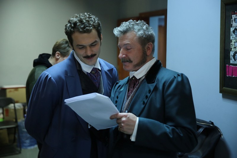 Кріпосна: 11 і 12 серії 1 сезону дивитися онлайн