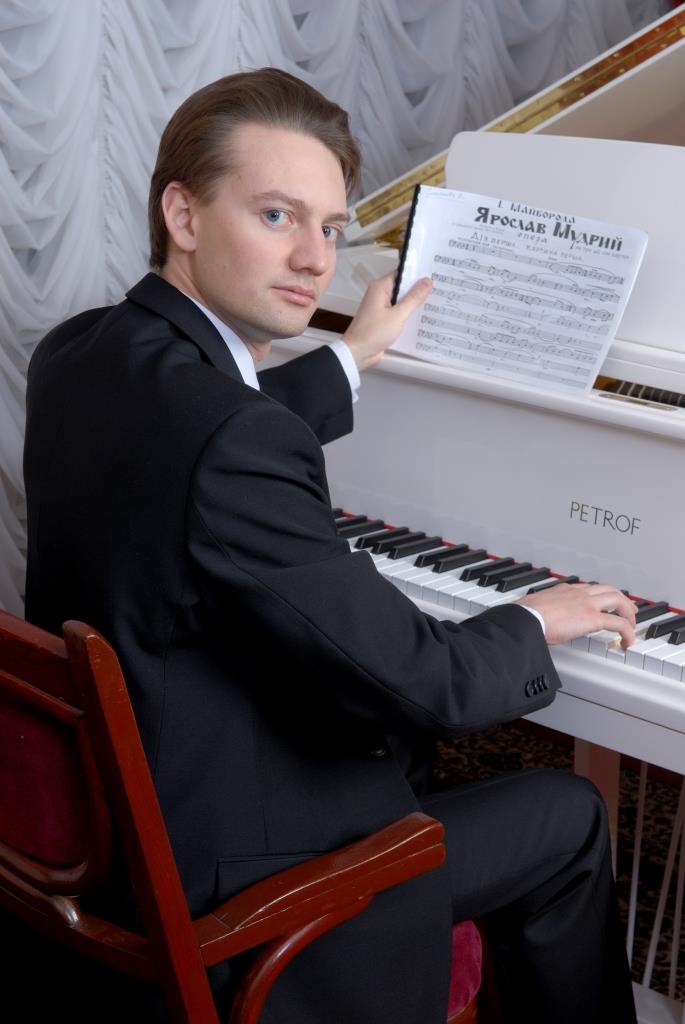 Антоний БАРЫШЕВСКИЙ Солист Национальной филармонии Украины, лауреат международных конкурсов Три главных события 2016 года по Вашей версии: 1. Запись всех сонат Галины Уствольской на Немецком радио в Берлине; 2. Осуществлённая мечта – препарировать ро