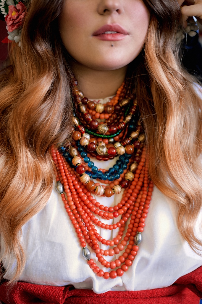 KAZKA снялась в благотворительном календаре на тему украинских праздников (фото)