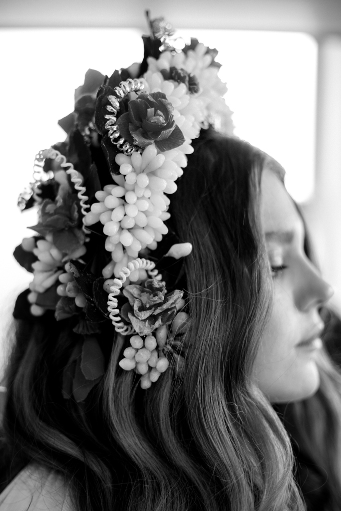 KAZKA снялась в благотворительном календаре на тему украинских праздников (фото)