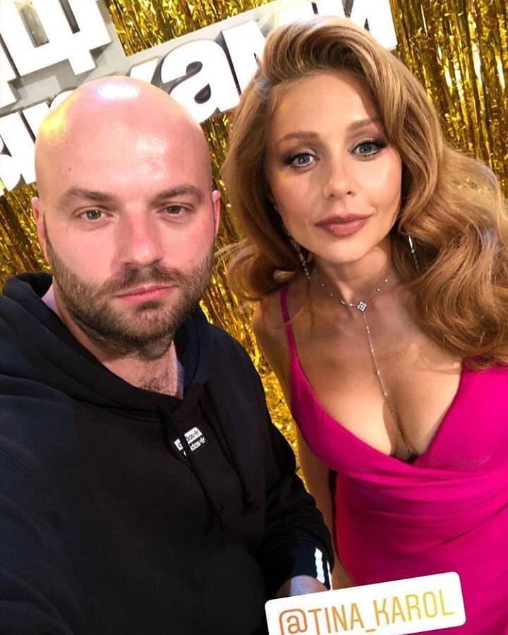 Тіна Кароль захопила спокусливим нарядом кольору фуксії на Танцях з зірками 2019