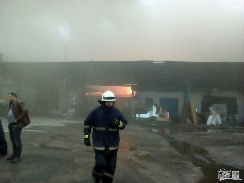 У Харкові в будівлі колишньої макаронної фабрики сталася пожежа