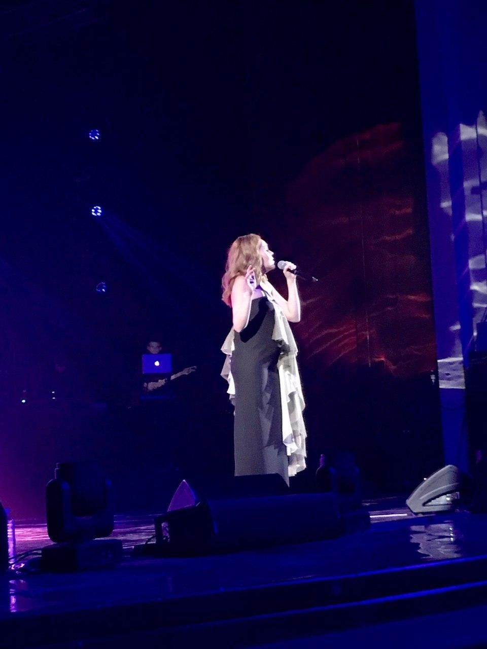 Alyoshа станет мамой в третий раз: ее секрет случайно выдали (фото)