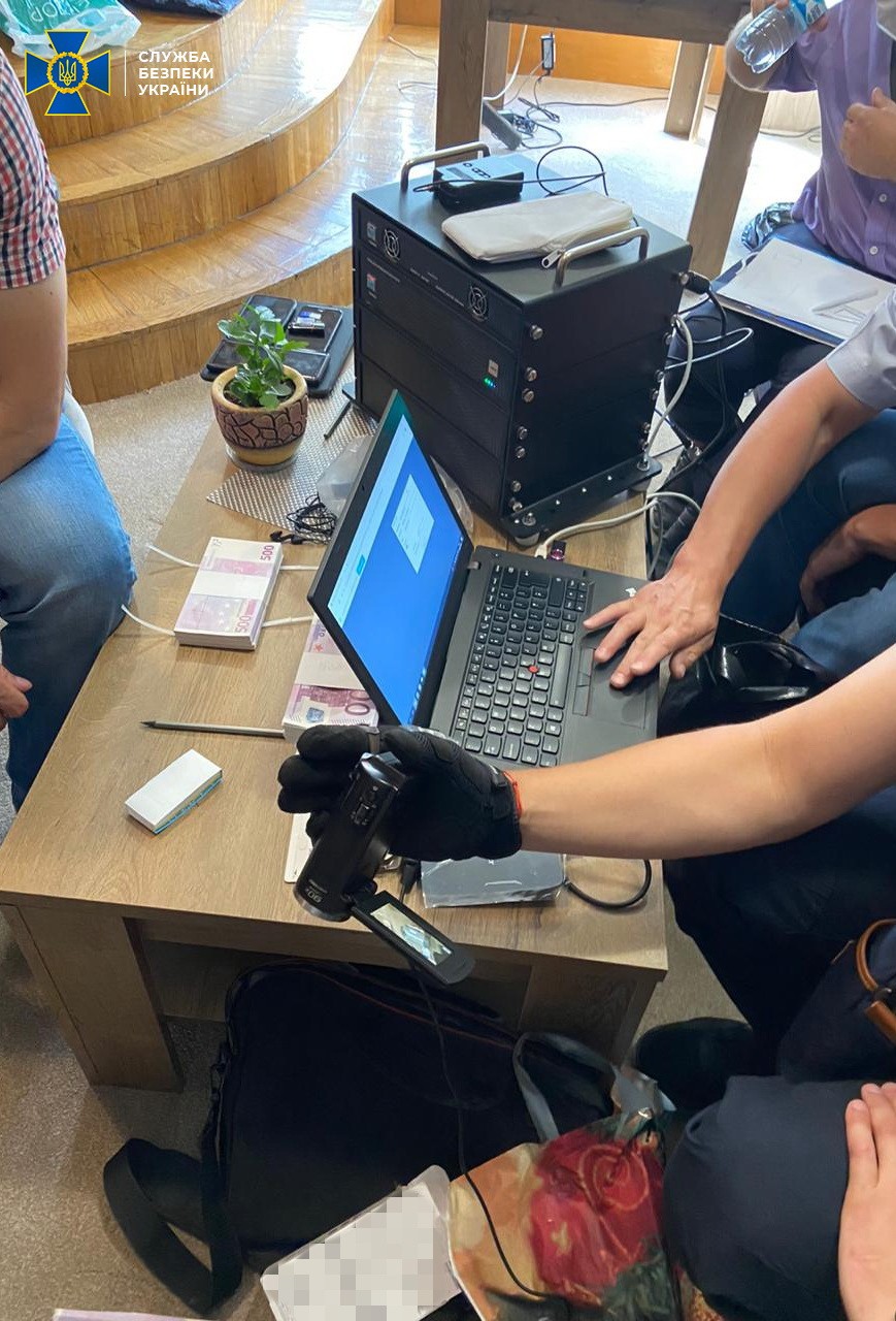 В Киеве смастерили мощный комплекс по прослушке мобильников: стоит ли нам волноваться?