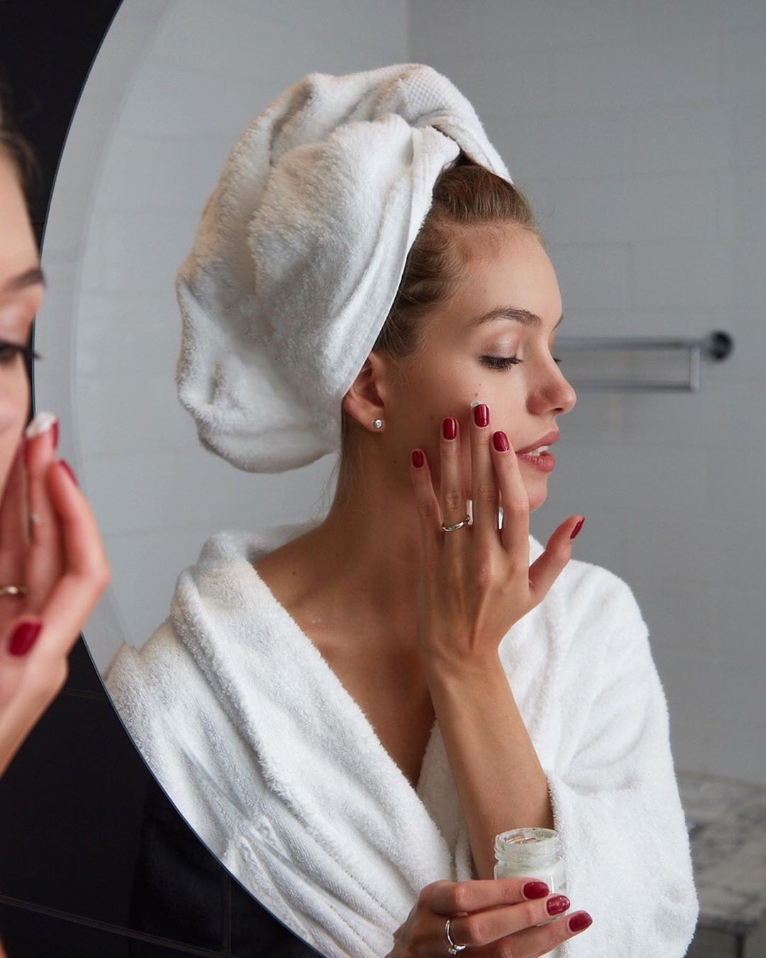 Я за натуральність: дружина Дмитра Комарова розповіла про домашній догляд за собою