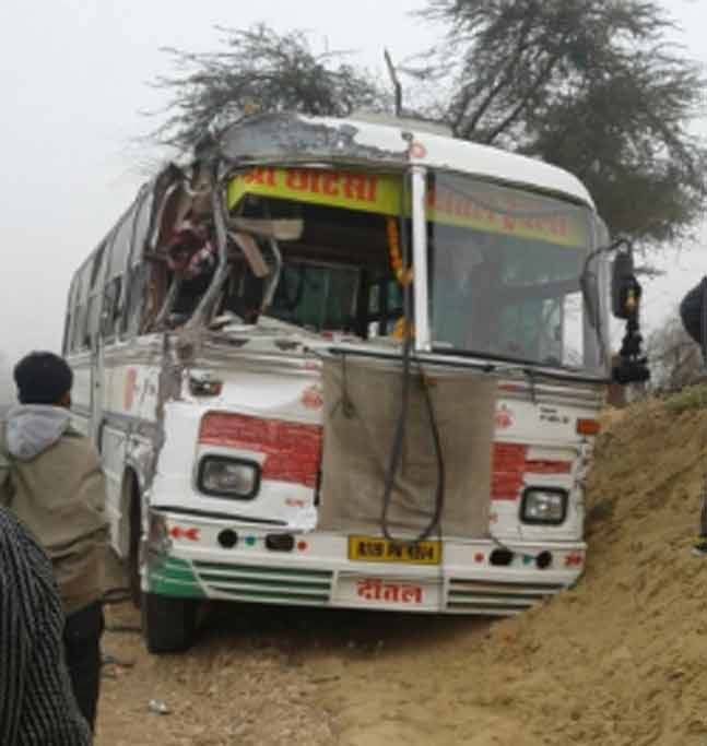 В Индии 8 детей погибли в результате происшествия на дороге