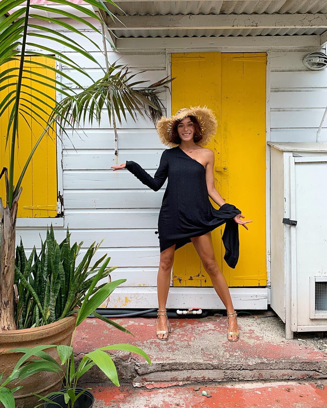 Стильная Алина Астровская 