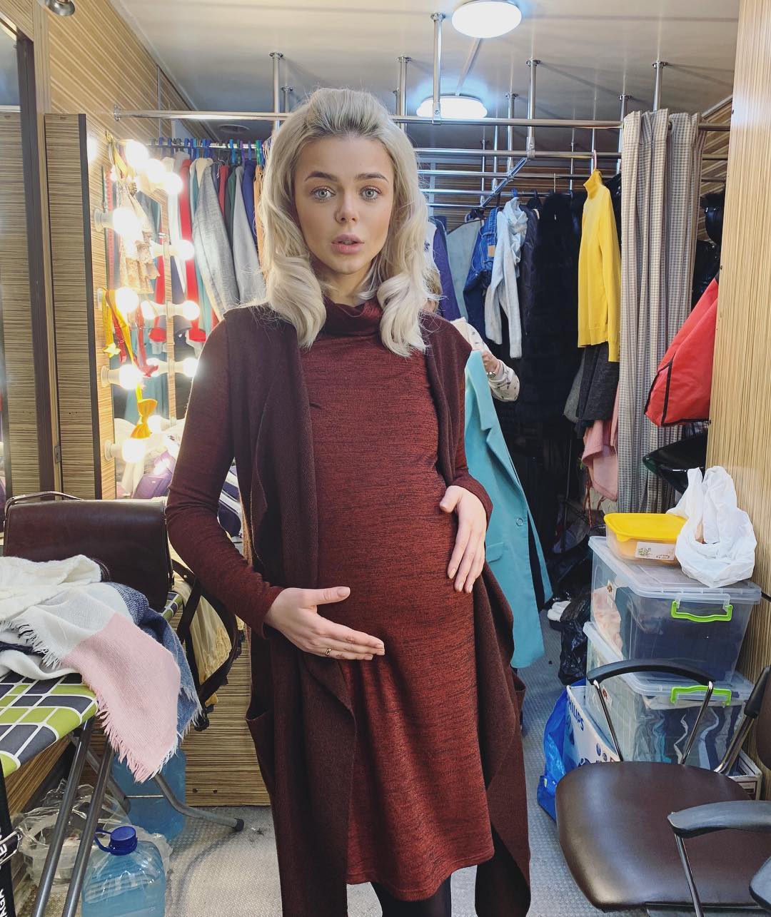 "Це тимчасово": Аліна Гросу вразила "вагітним" фото