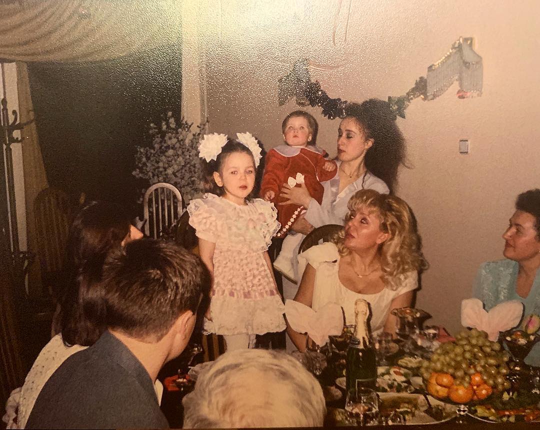 Алина Гросу необычно призналась в тайной страсти, опубликовав детские фото