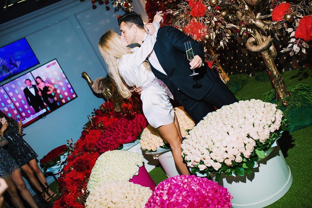 Молода дружина Миколи Тищенка з розмахом відсвяткувала день народження (фото)