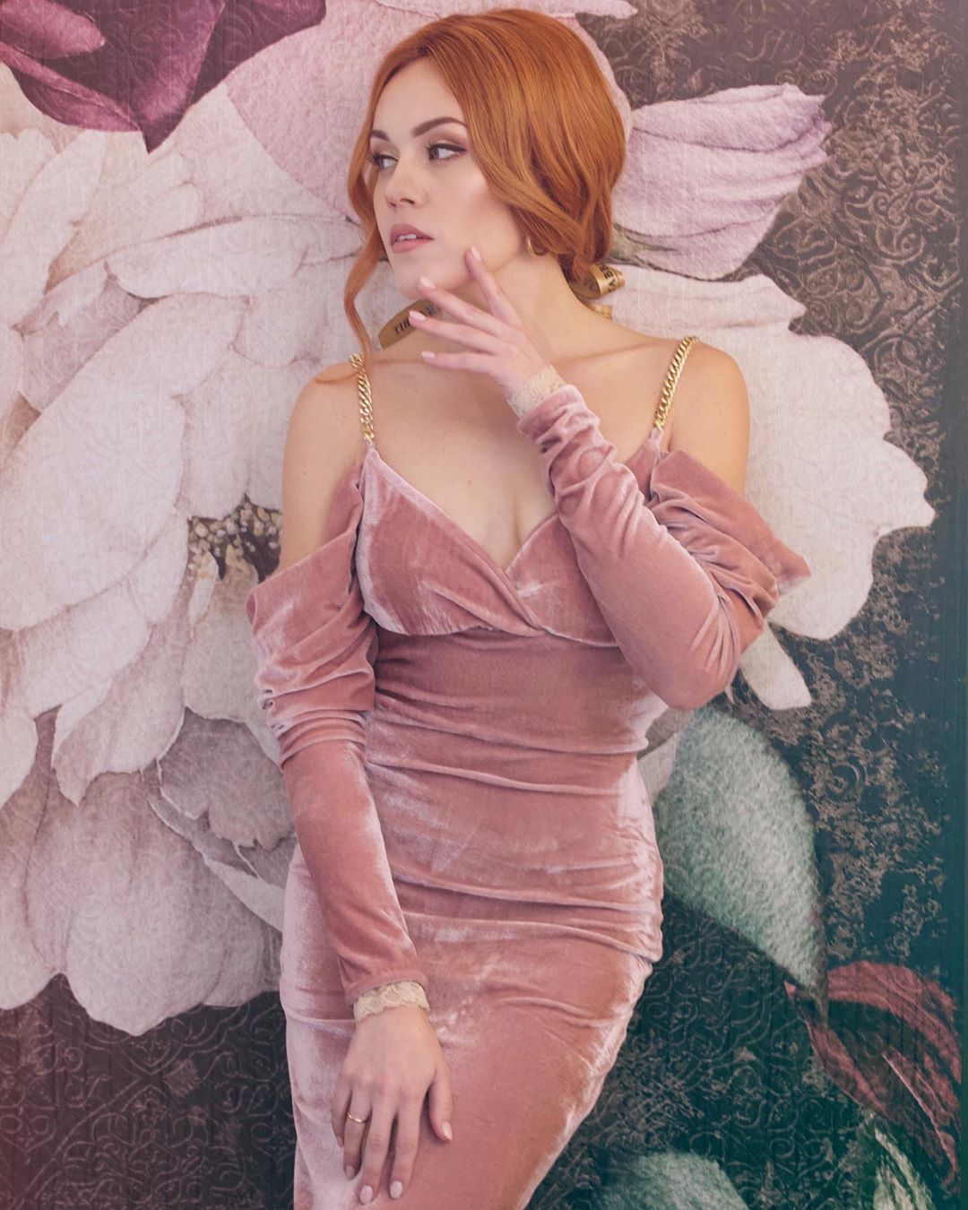 Время на себя: ALYOSHA поделилась своими ритуалами красоты